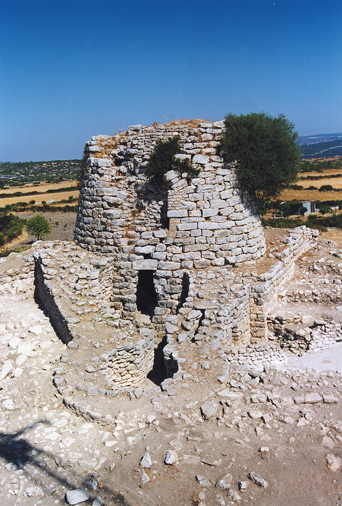 Nuraghe Is Paras