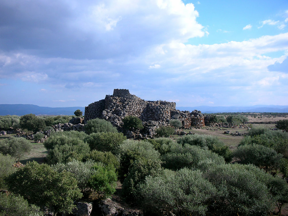 Veduta del Nuraghe Arrubiu - Orroli